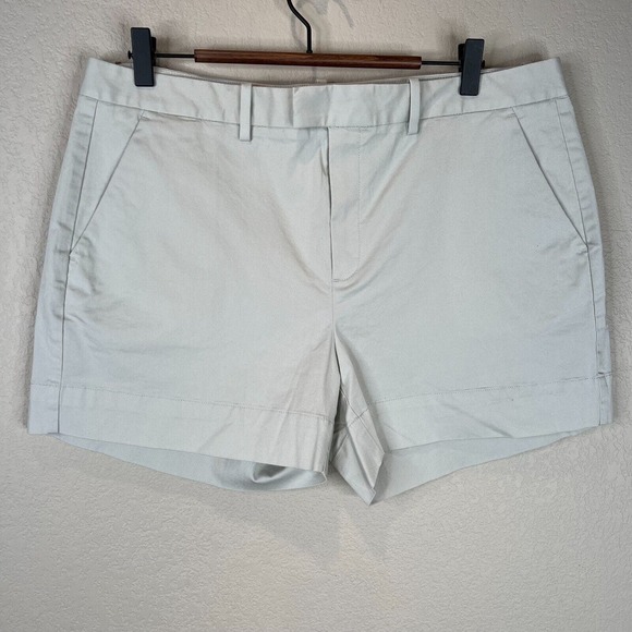 AYR Womens Chino Shorts Size 12 Light Gray 4" High Rise Flat Front Stretch Twill - Picture 1 of 12